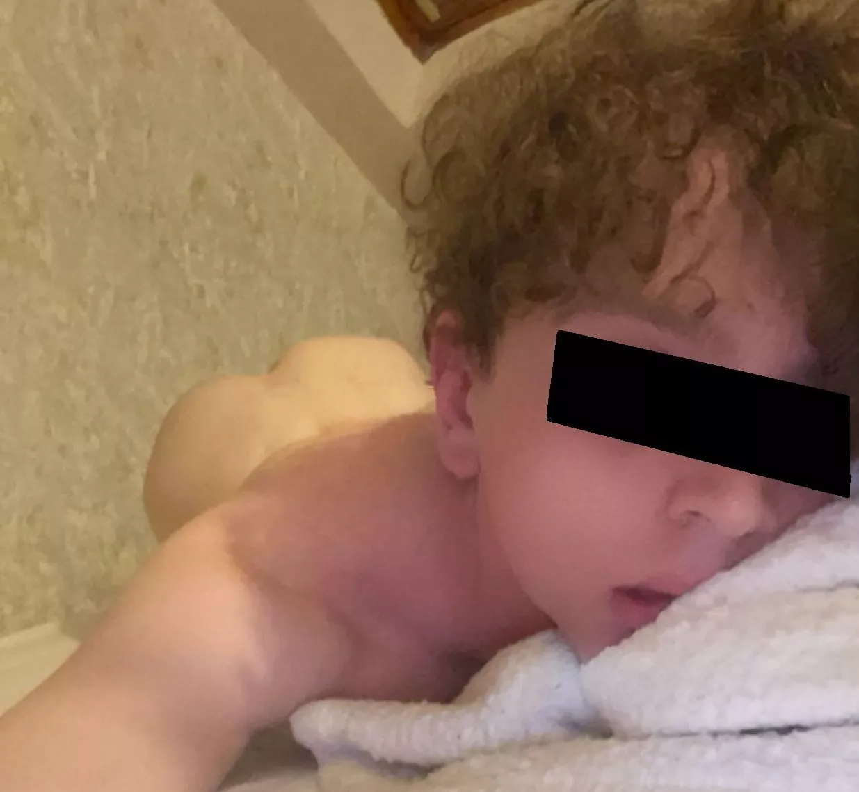 Stroke for my little ass ❤️ posted by NoResistance66