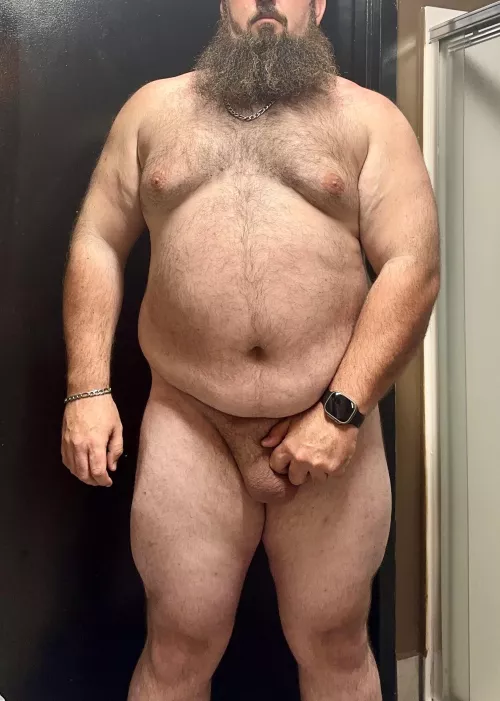 The tree trunk quads aren’t the only thing pumped and full of blood after leg day by Mental_Cable9594