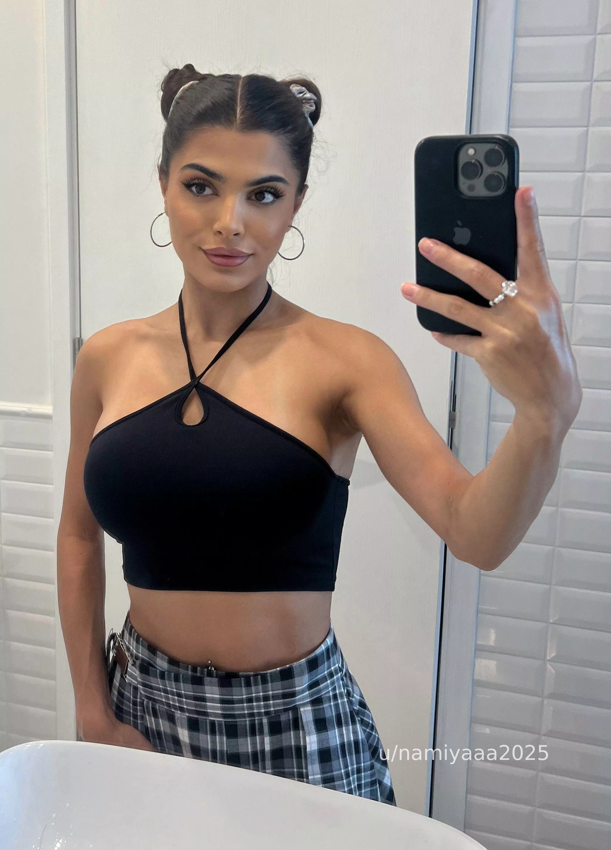 This type of hairstyle your thing? posted by namiyaaa2025