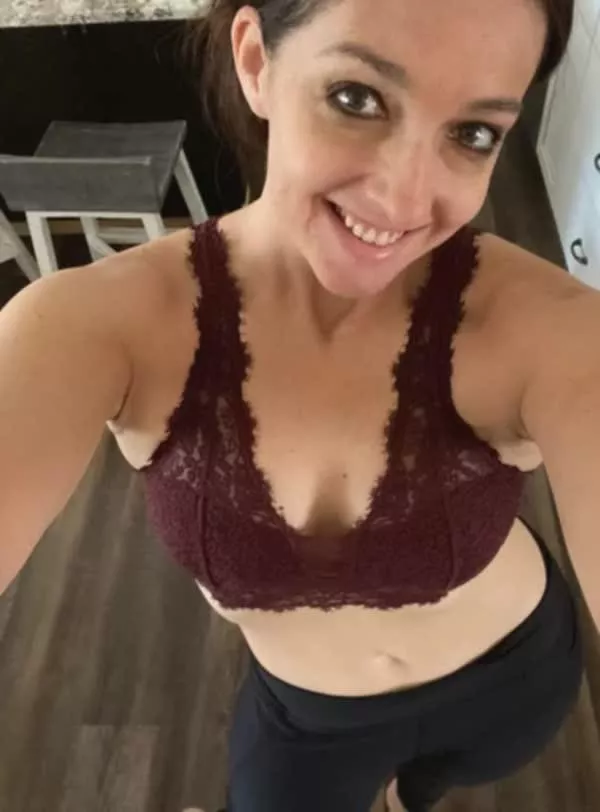 Wanna get naked with a mom like me? posted by cuteycatty