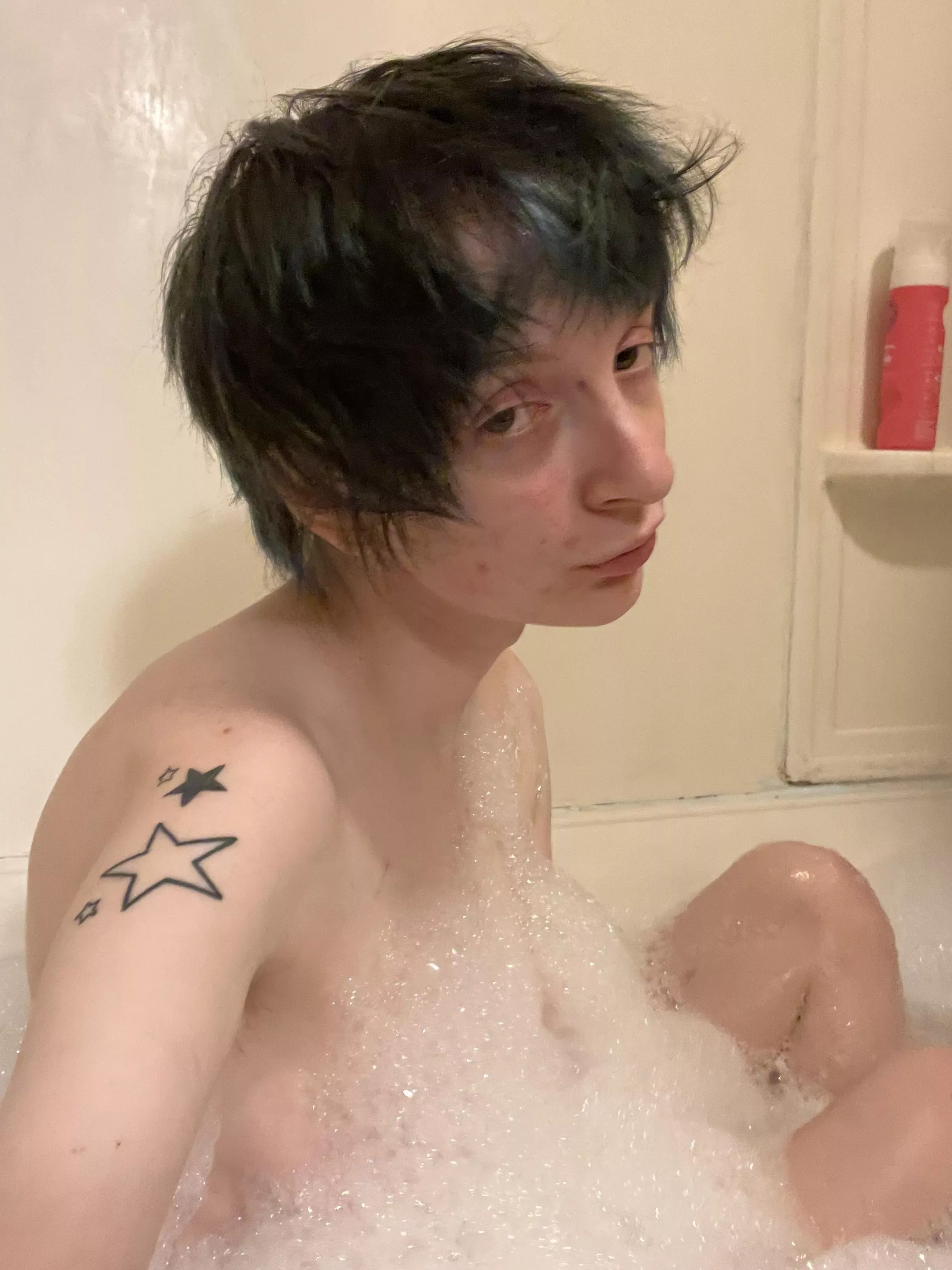 wanna take a bath with me??? :D posted by finntheincubus
