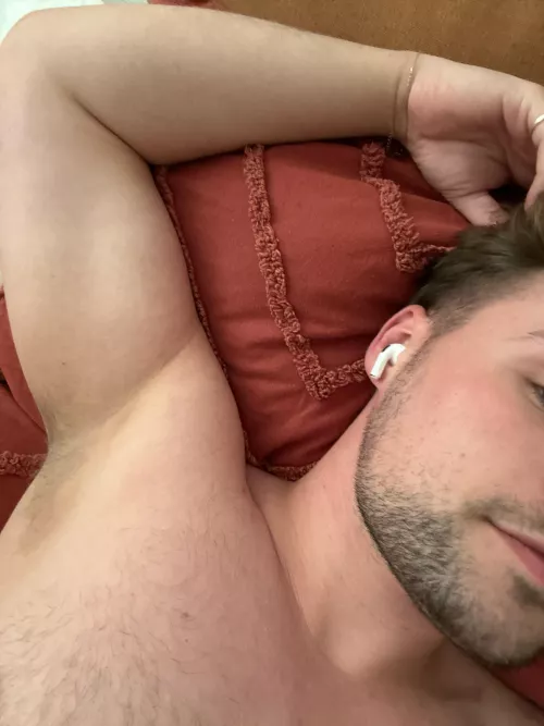 25 uk Scott-smith1 stocky build. All body types welcome and older by New-Percentage-7639