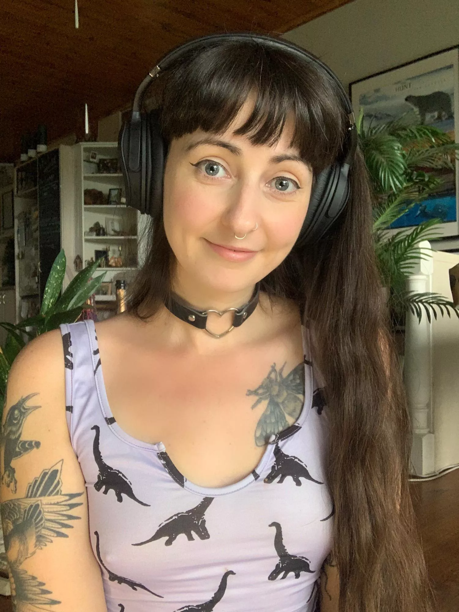 Am I more fuckable when I’m wearing a collar? [f] posted by Scarlet-is-here