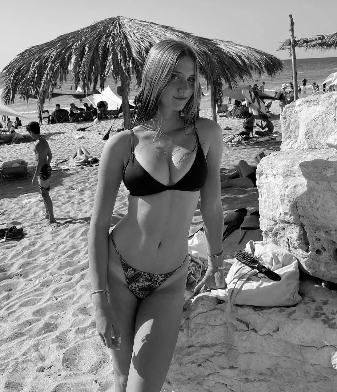 black and white IUTR posted by dewitt1945