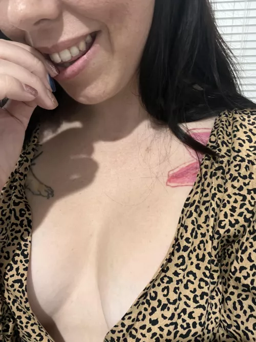 can my little boobies make u forget about the age gap, or u prefer someone older with bigger ones? by sexmania23