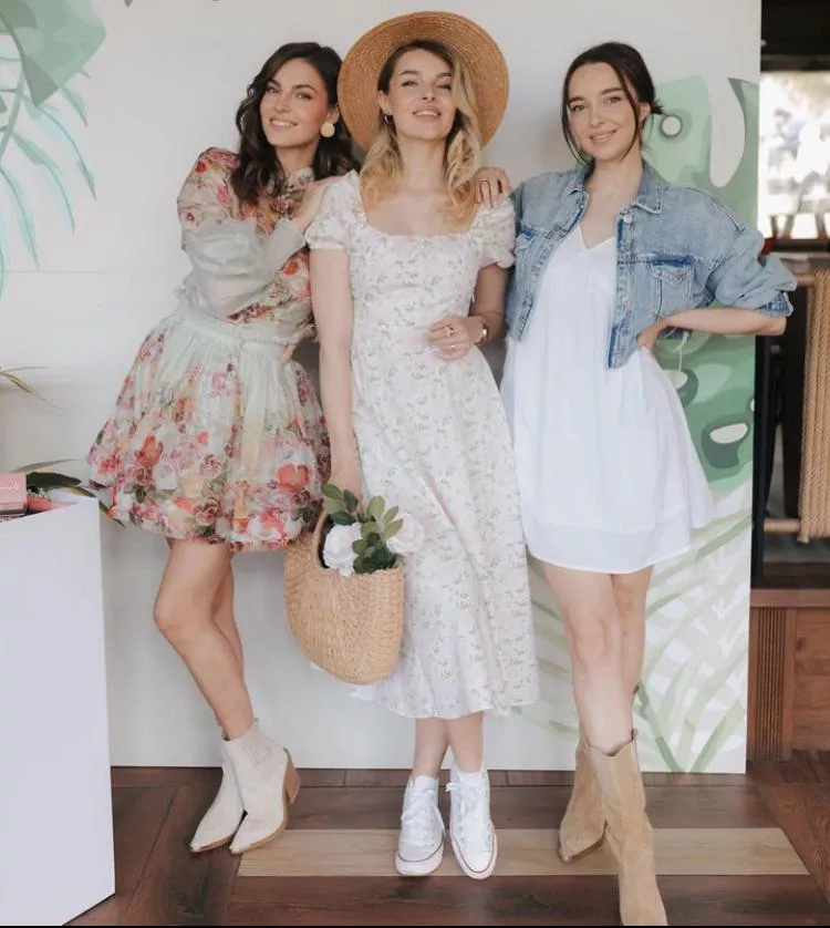 Choose one posted by Vklo