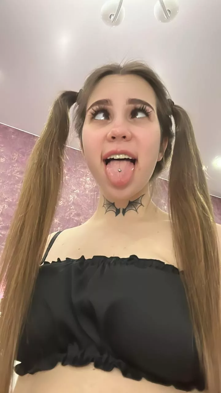 Finish all over my tight body posted by Pamella_M