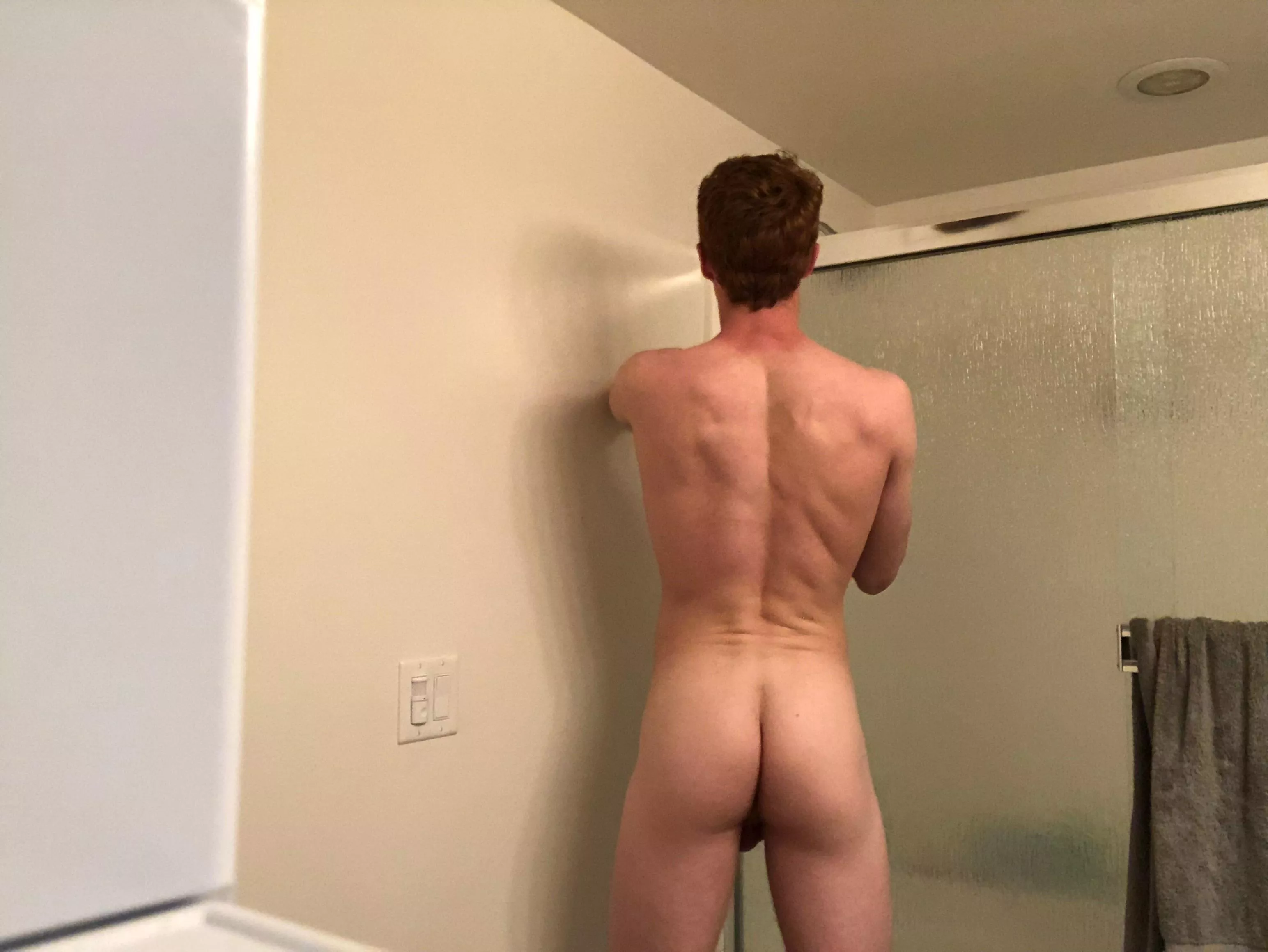 going to go drag myself through a leg workout now, actually (: posted by pinhead8020