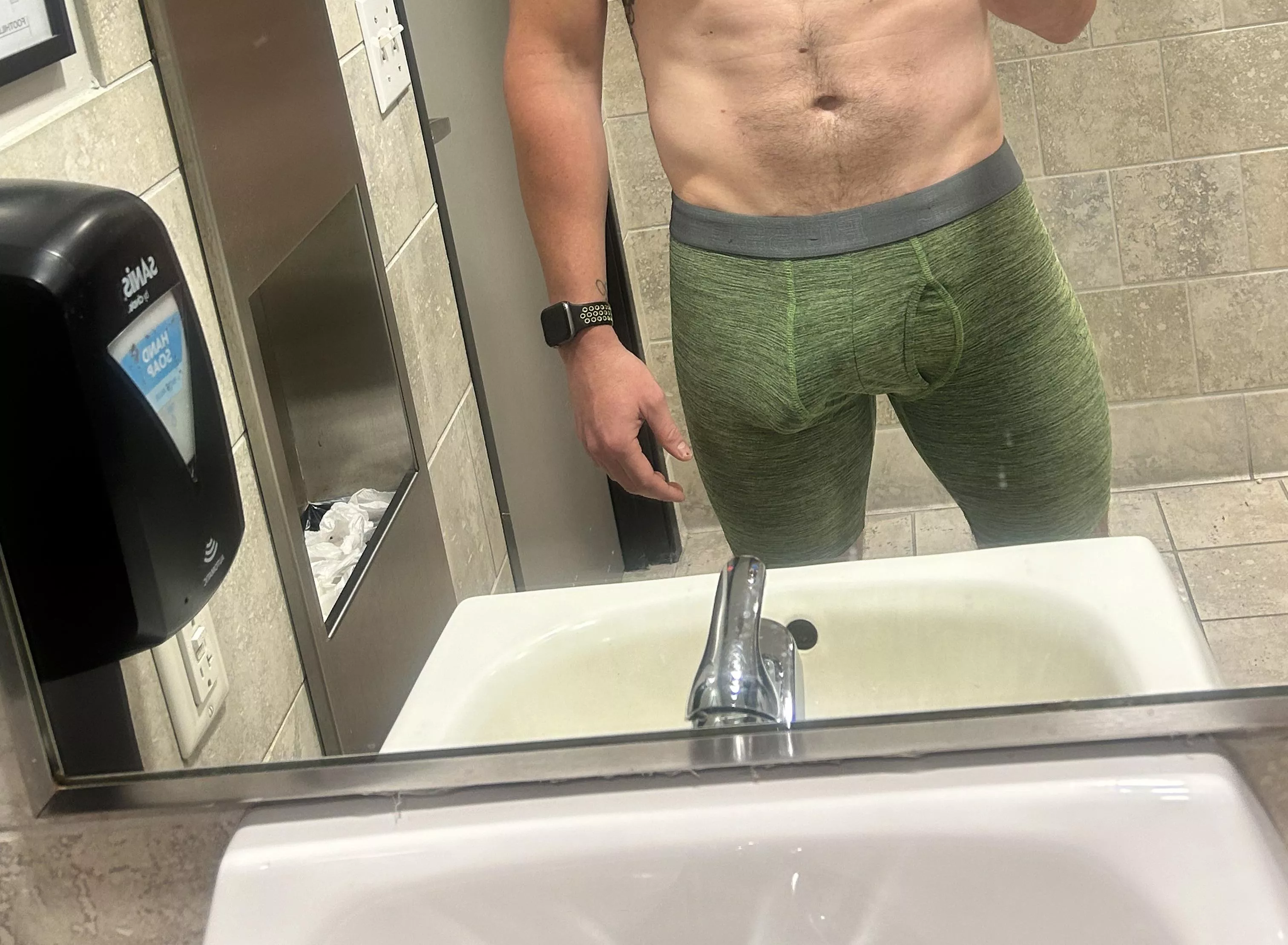 Hello posted by Bored_dragon18