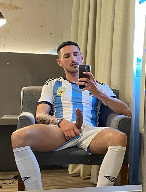 I arrived a little hot and sweaty. Do you want to smell me? .🥵 by xebas_tian