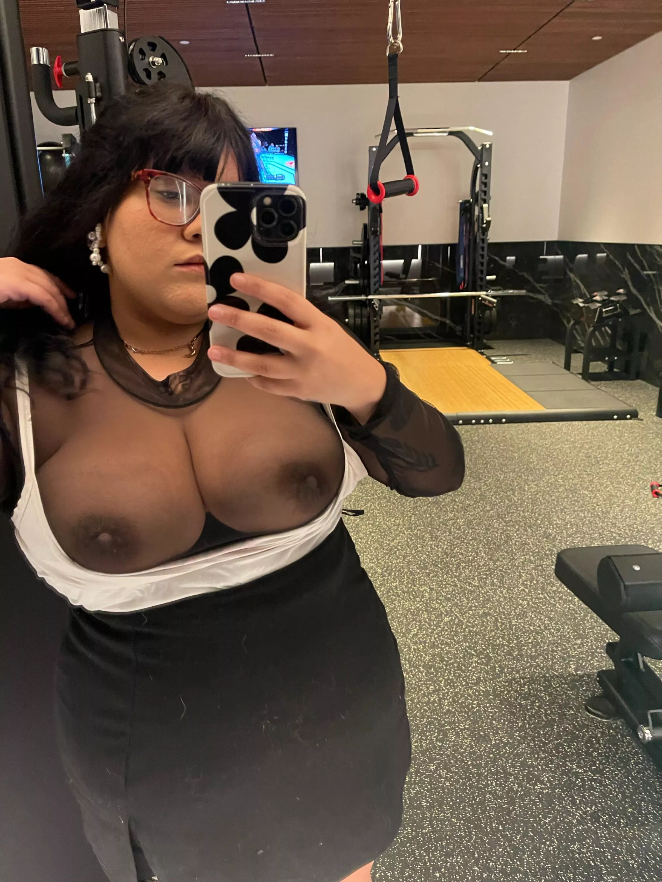 I love exploring hotels late at night posted by sluttychinesefood