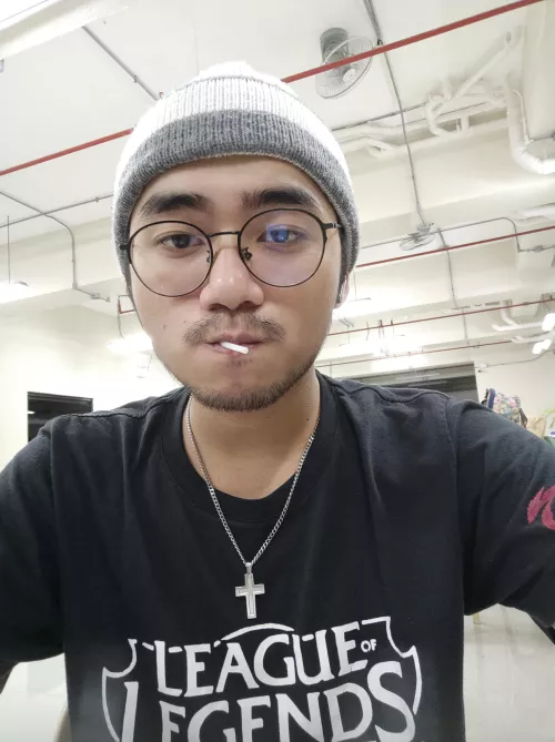 I really rather play right now 🥹 by VersaVers