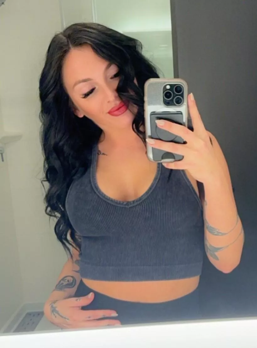 I wish I had no crop top tbh posted by Most-Witness6777