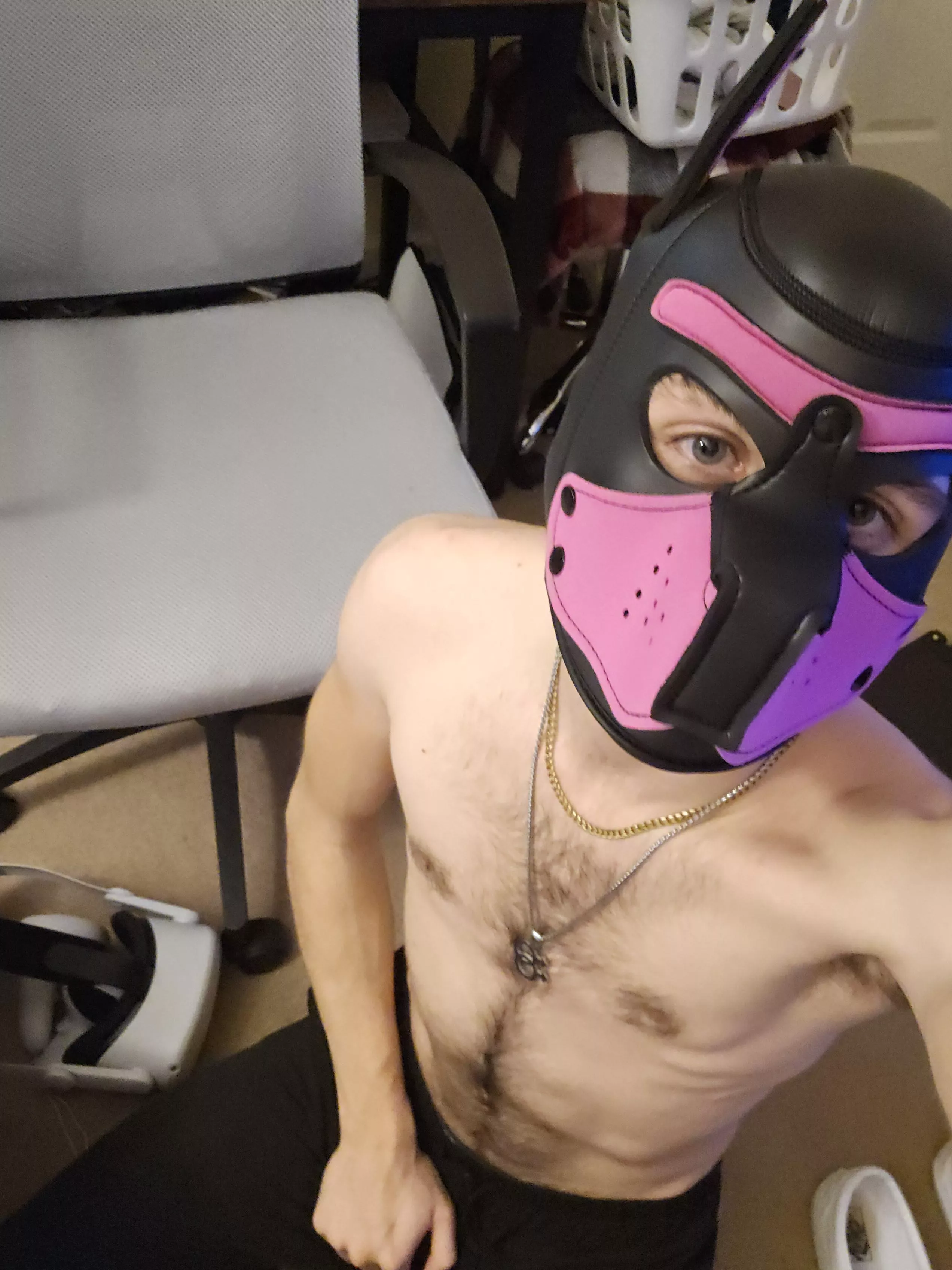 I'm thinking this mask looks good on me ;) posted by imfailingmyclass