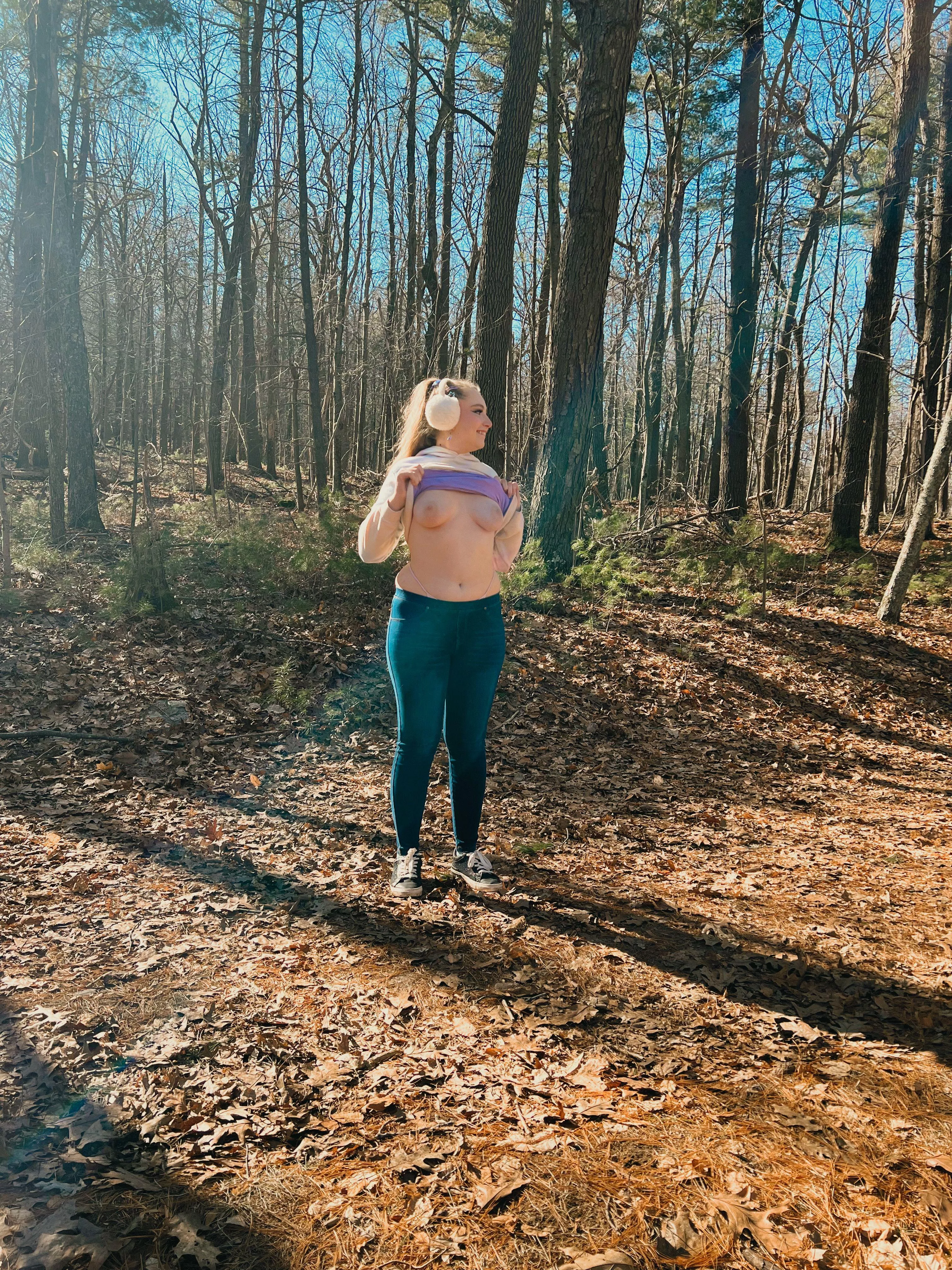 Just me and the trees, no one else to judge. posted by Thespacebimb0