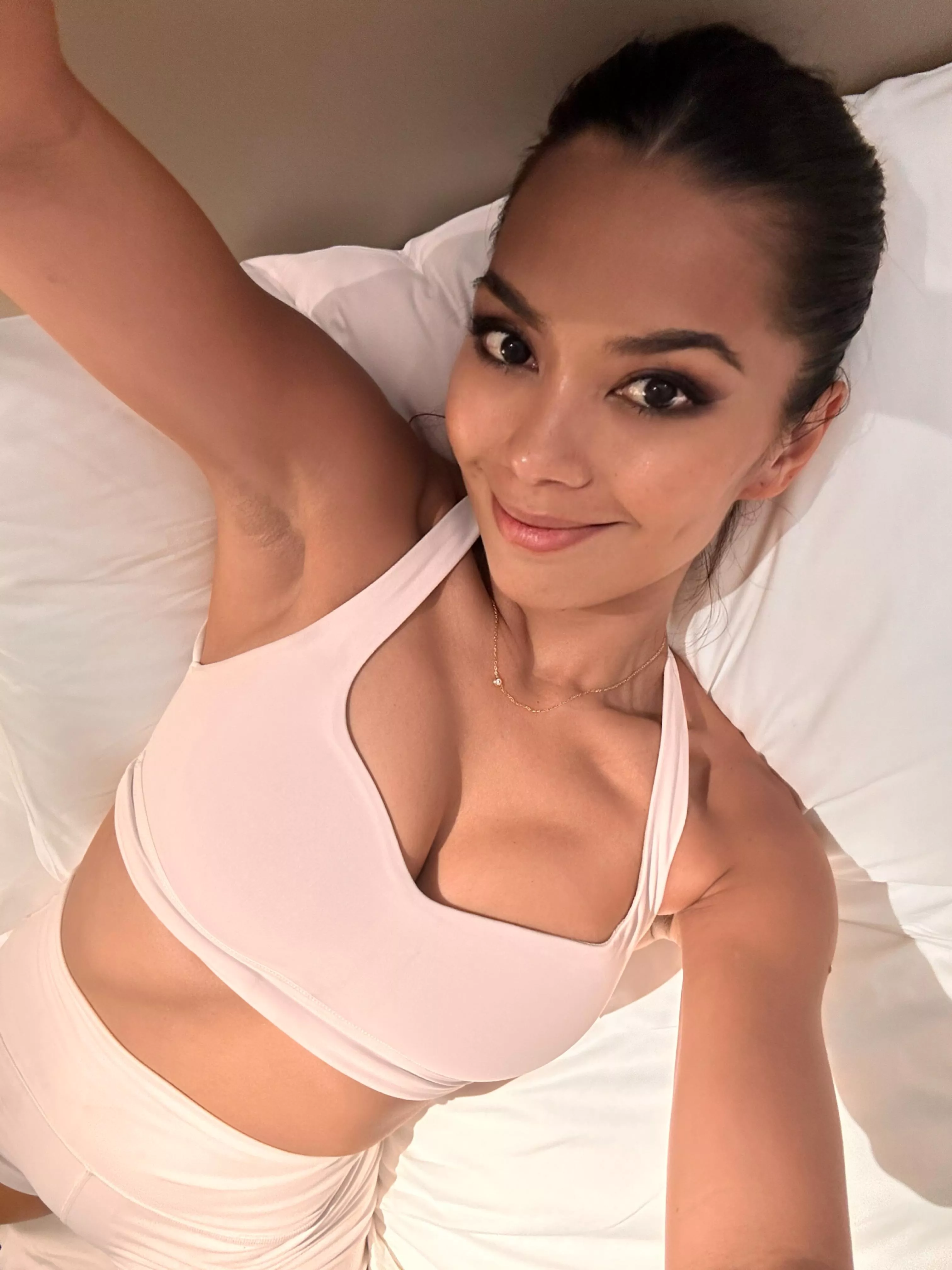 Just one selfie before I sleep posted by ValanorValar