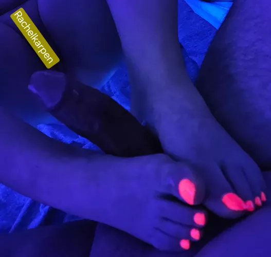 Love milking cock with my feet till it's drained by rachelmilf88