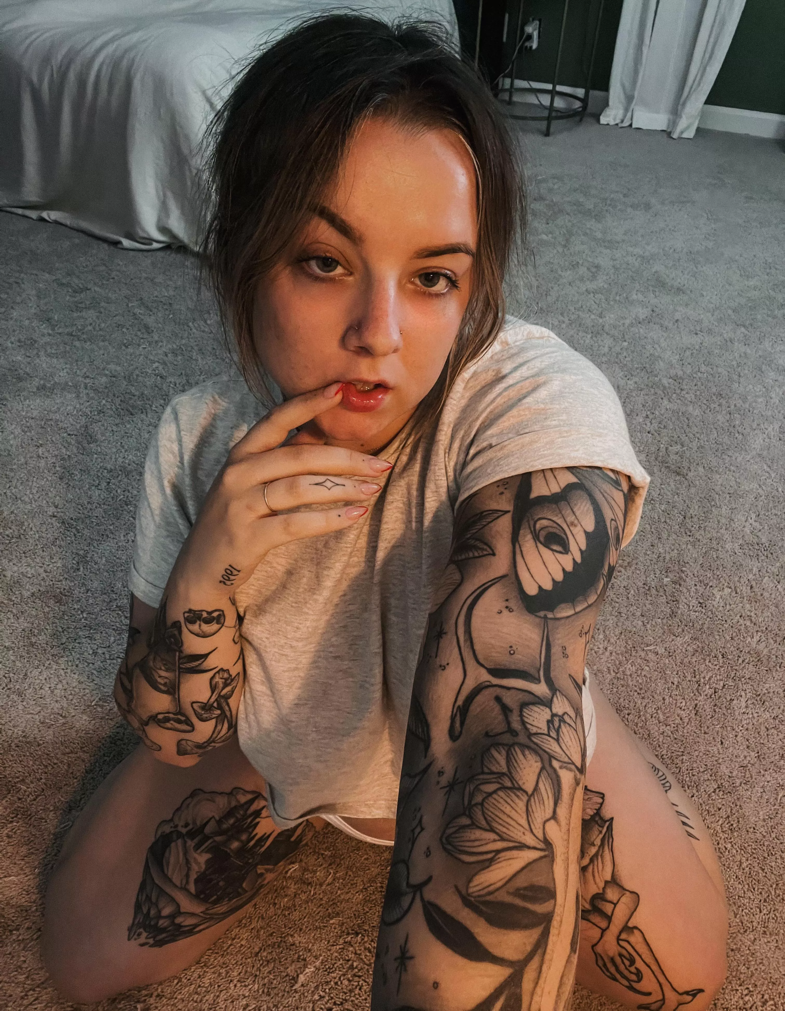 Love to be on my knees posted by gabiii_carter