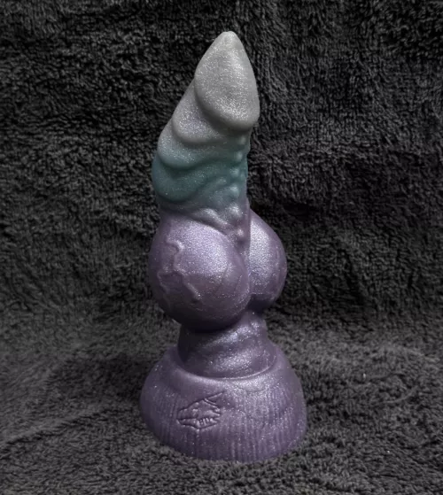 Loving the pour on my new Fenrir! by poggersOwO