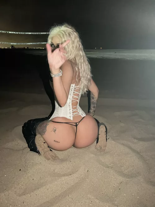 Need some older guy who eats ass daily by ManufacturerProper38