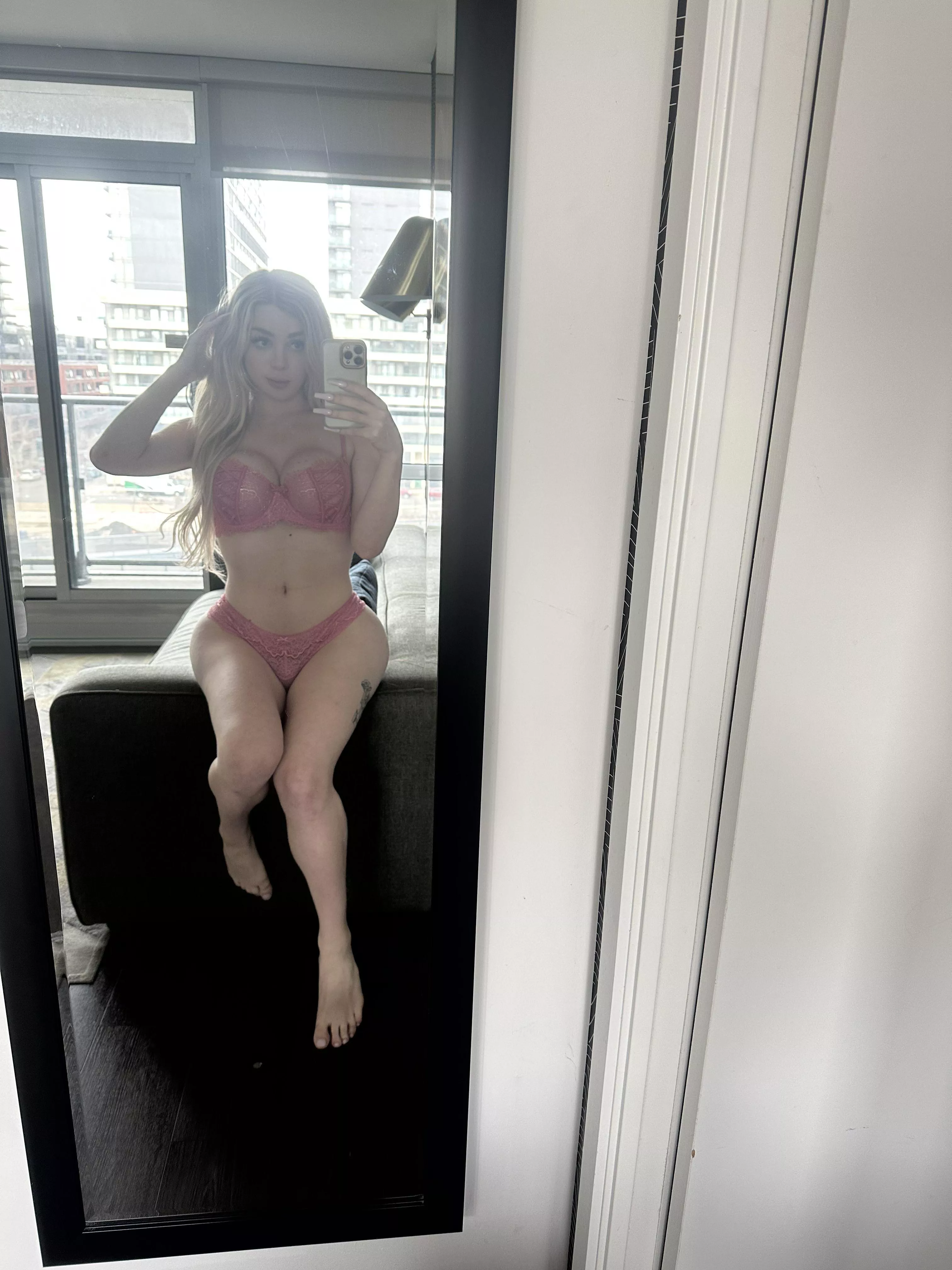 Rate my gorgeousness and tell me how badly you wanna feel my hot bod posted by AngellicaGood