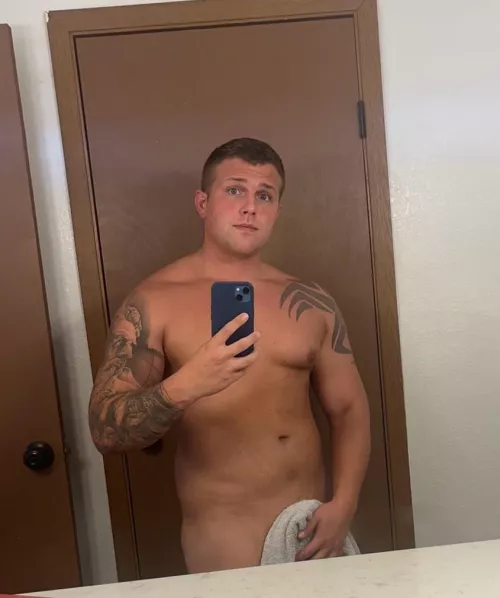 Shower time (32) who wants to help me get my back? by Nerdygymrat92