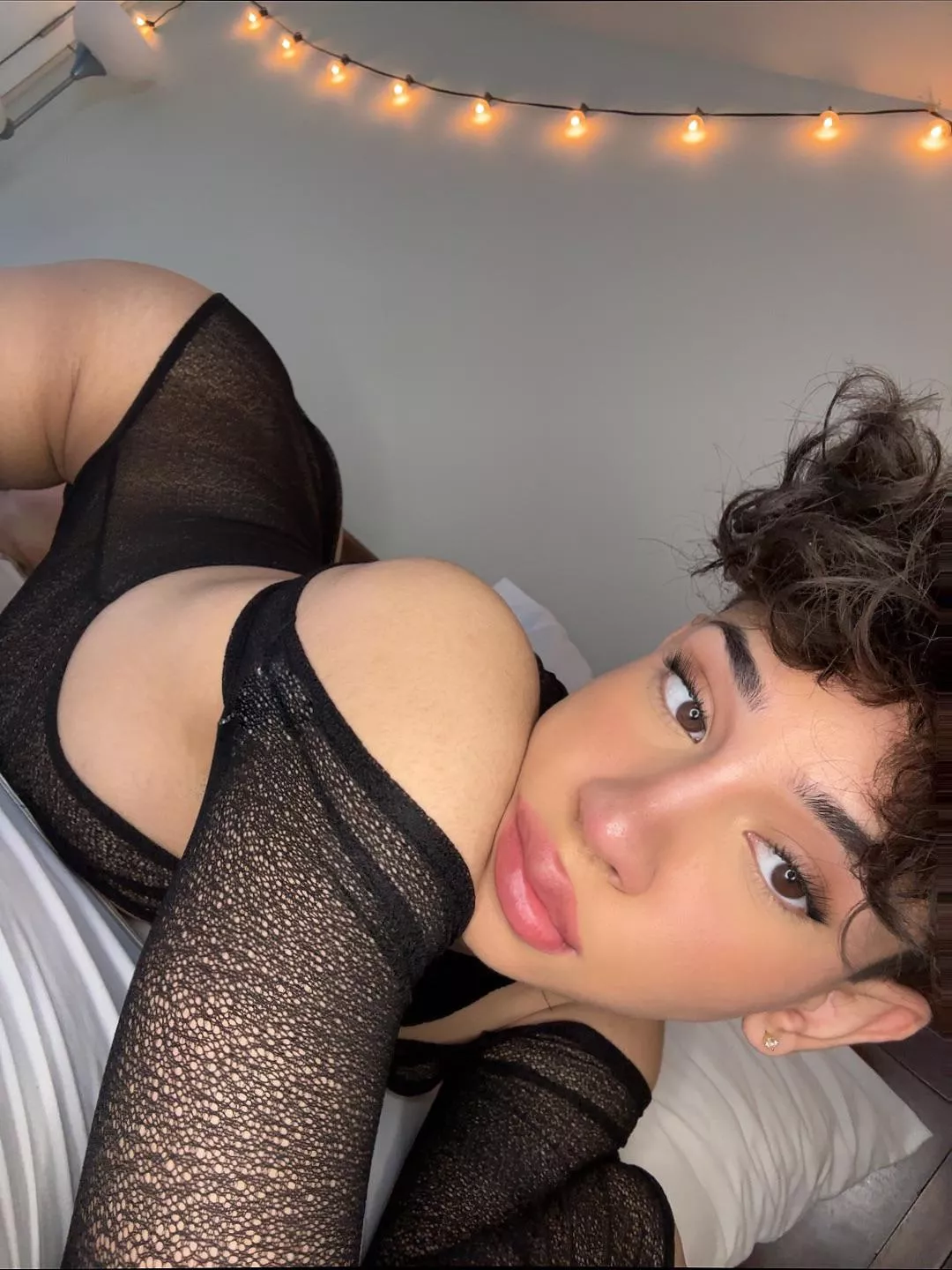 sleepover?pretty please?🤭✨💕 posted by Ancient_Club3490