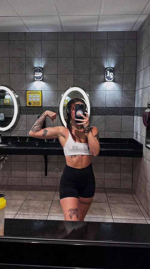 Sweaty and perfect for licking by sweetlove273