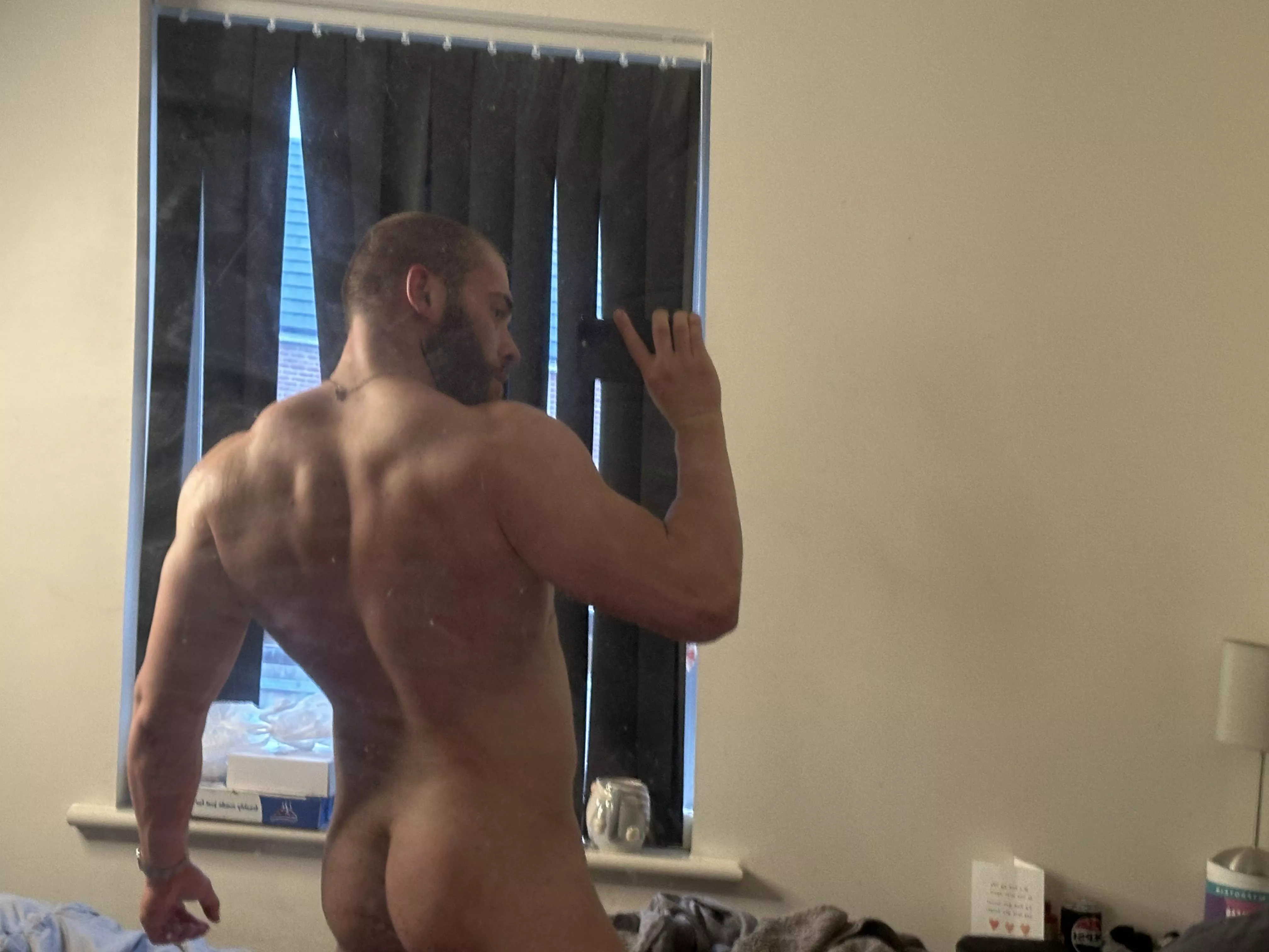 What do you wanna watch me do  posted by TommyReedX