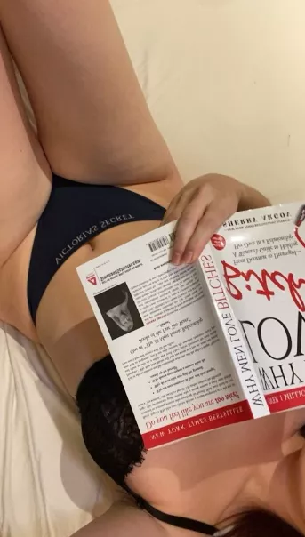 What would you do whit your little cock rather hide it from mummy posted by ThaFreakyOne