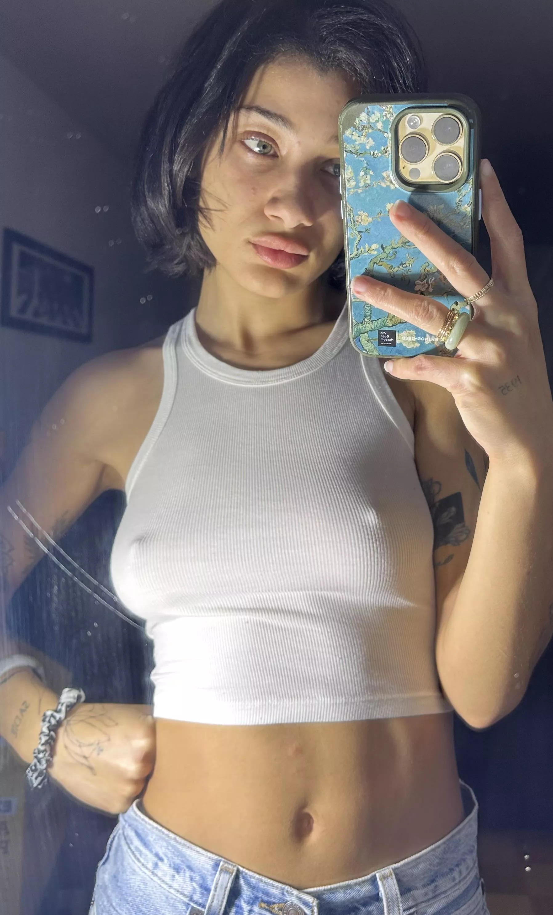 White shirt pokies >>>>  posted by MulberryGlum4991