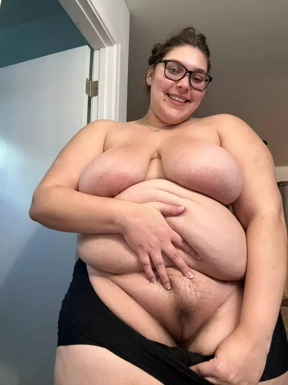 You cannot resist this cute bush posted by Fit_Sid