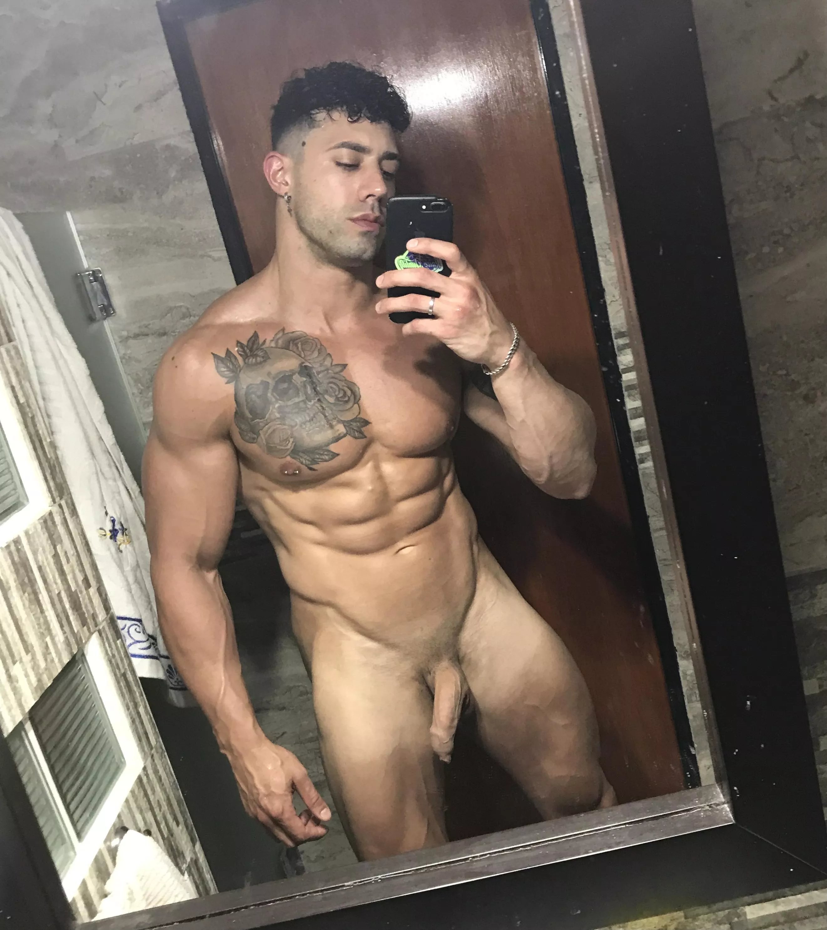 [21] Hey bro posted by juliancezar