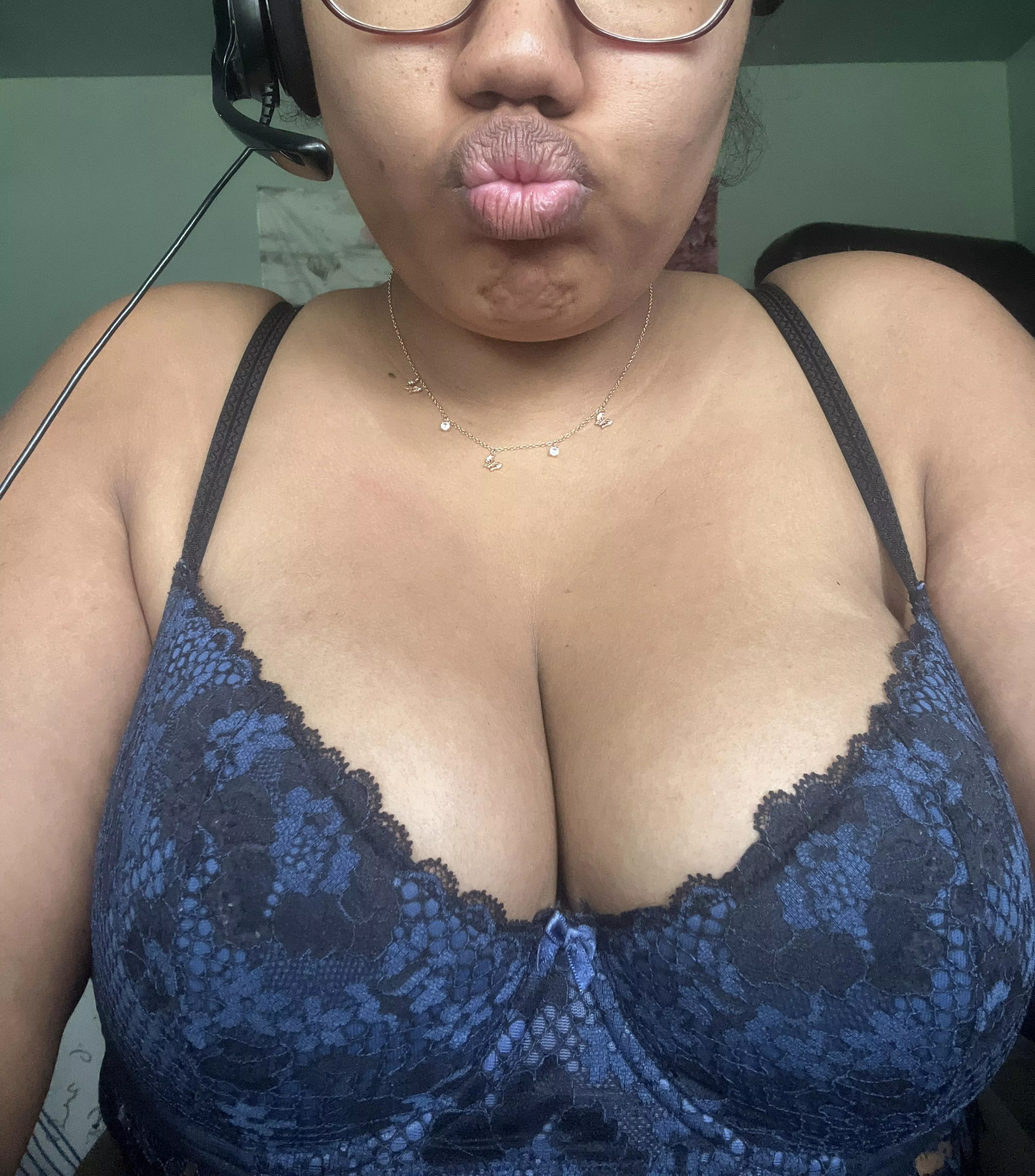 Comment for a nude in your DMs posted by MaskedM8den69