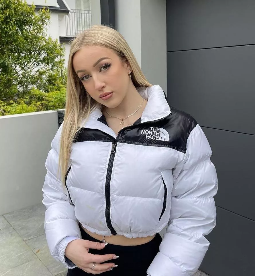 Do you find puffy jackets sexy or is it just me? posted by puffyjacketfan