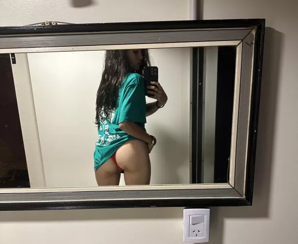 Do you like the color red? by brunetteq