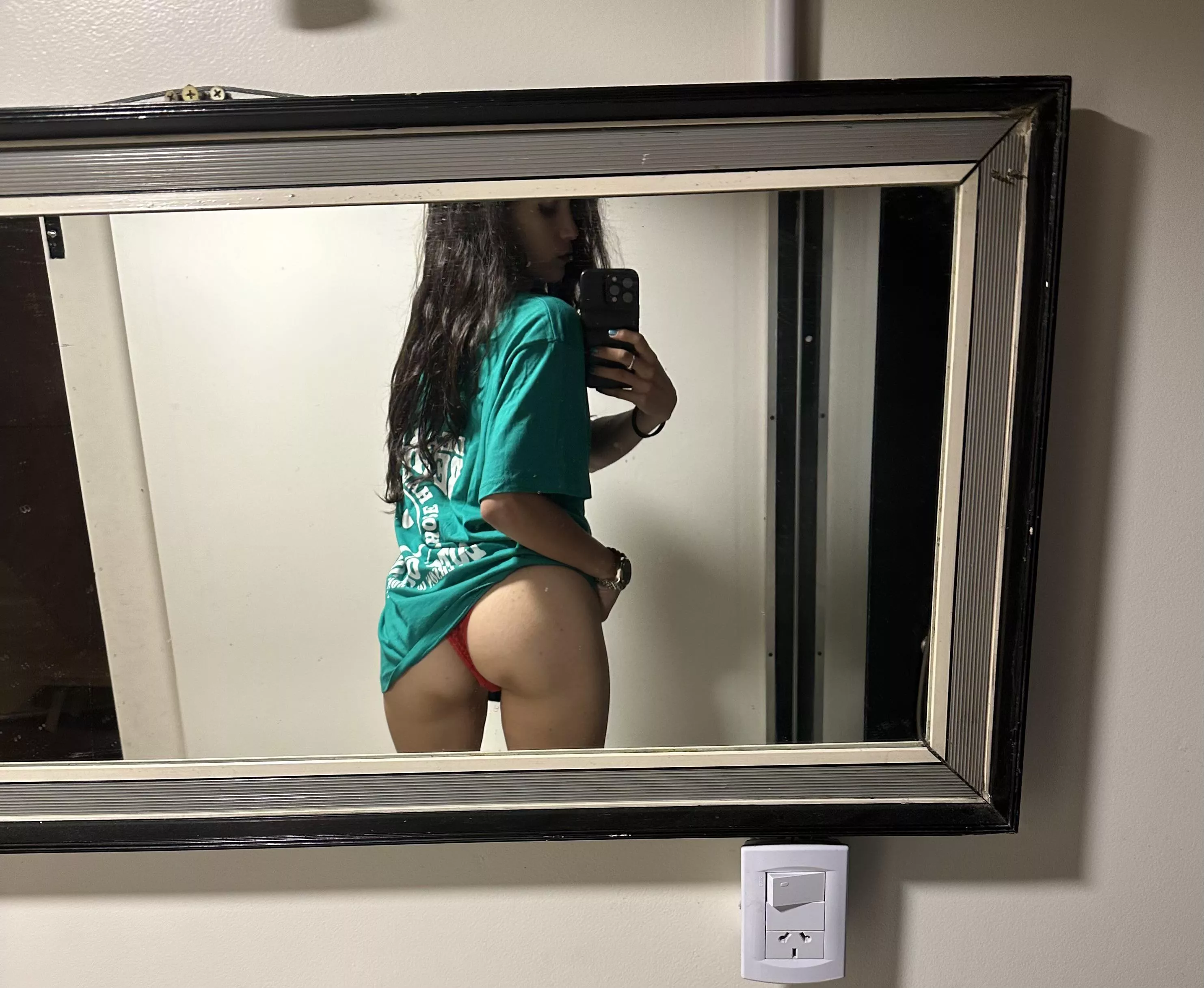 Do you like the color red? posted by brunetteq