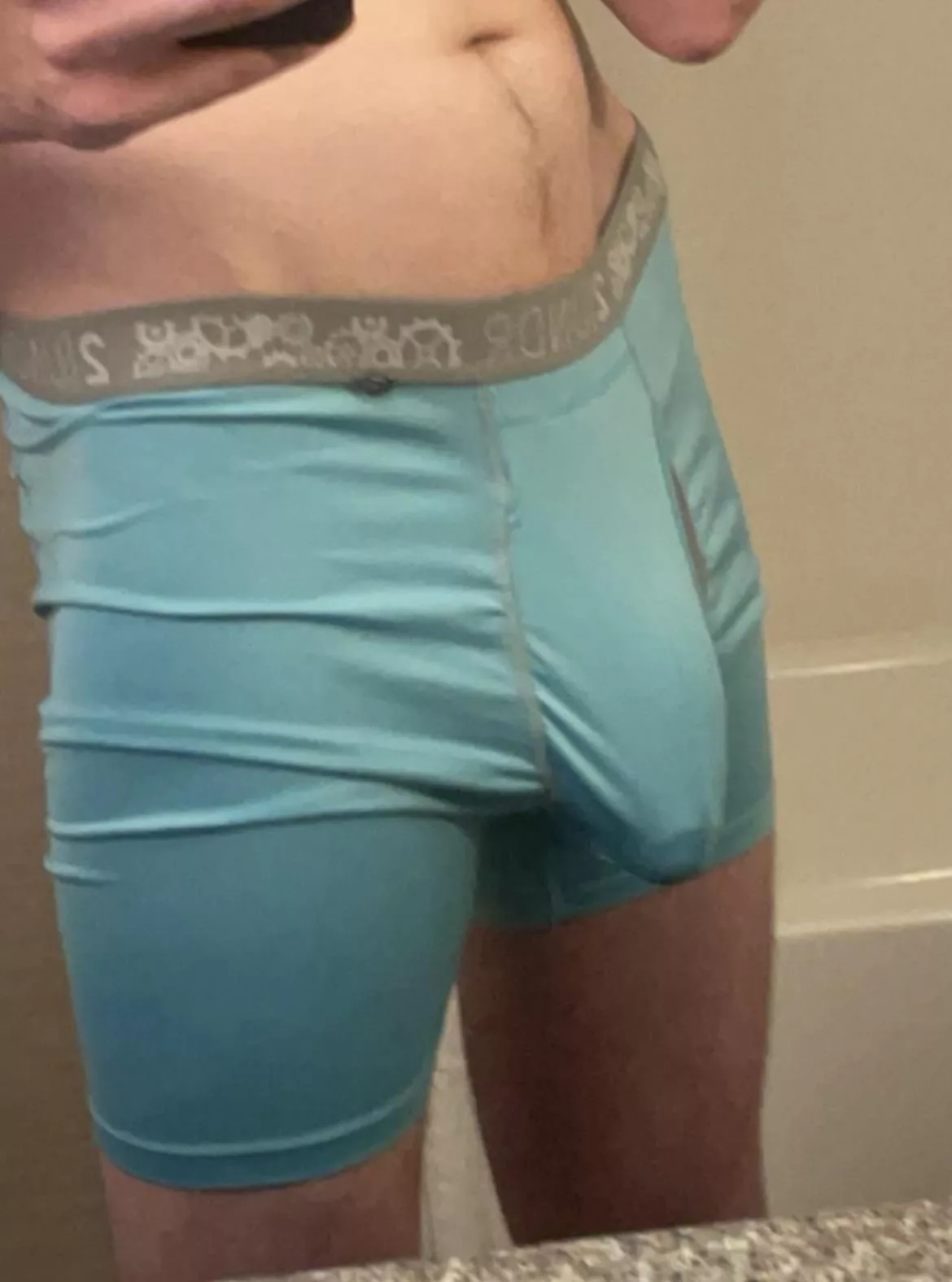 First timer 🫣 posted by tall_bull3