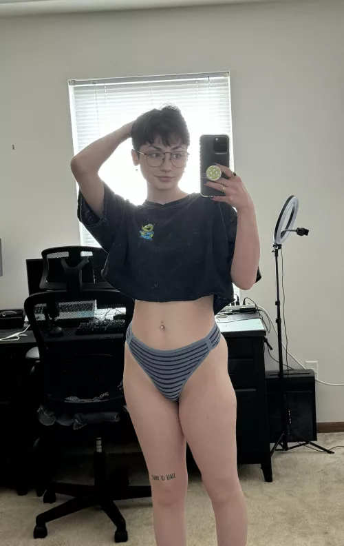 Hello ❤️ by Lilithrain66