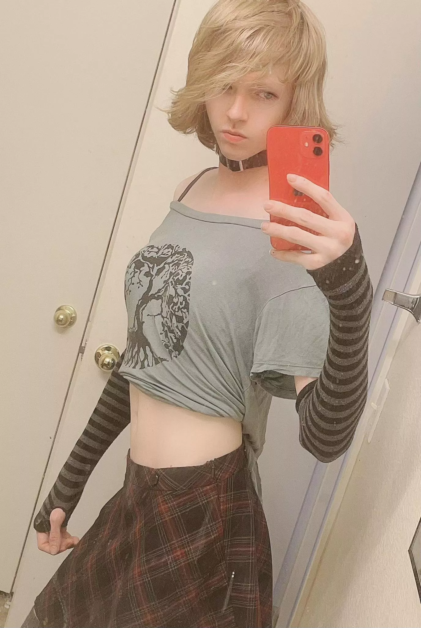 How do I look? 💕💜 posted by AstonishingCobb