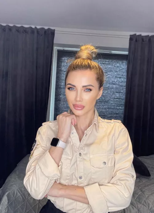 How long would you last ? ❤️ by dizzilyOutclass94