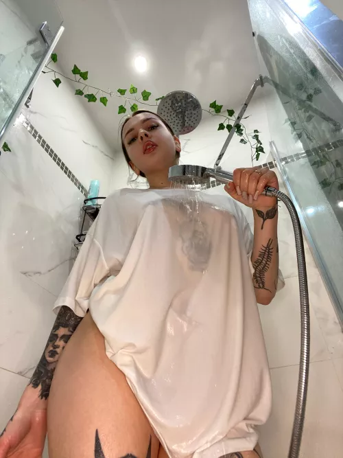 How wet do I have to be for you to notice me by bambiliya