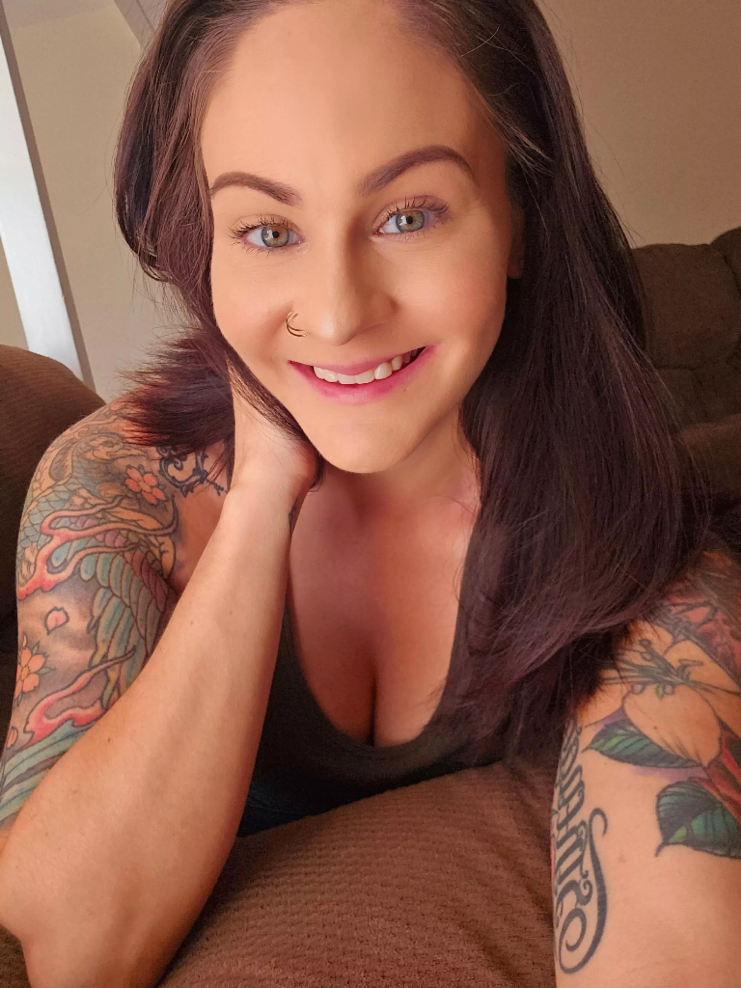 I heard you have a thing for milfies... posted by -Staceys-Mom-