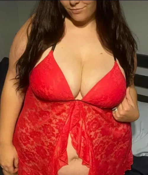 I only send nudes to people who love thick MILFs! by abigailgray256