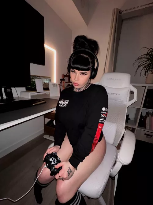 i will turn every evening session into a fuck session by lildemonwaifu