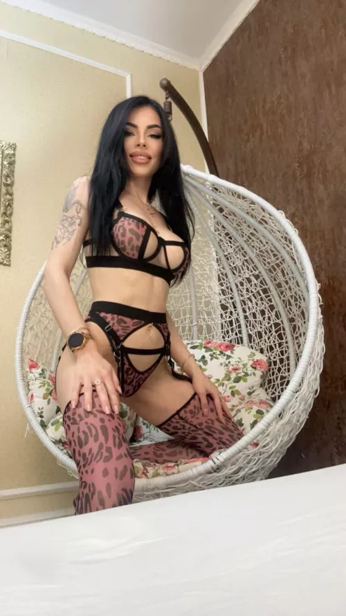 Im feeling playful today https://chaturbate.com/nikkirushxx/  by LaraTylerr