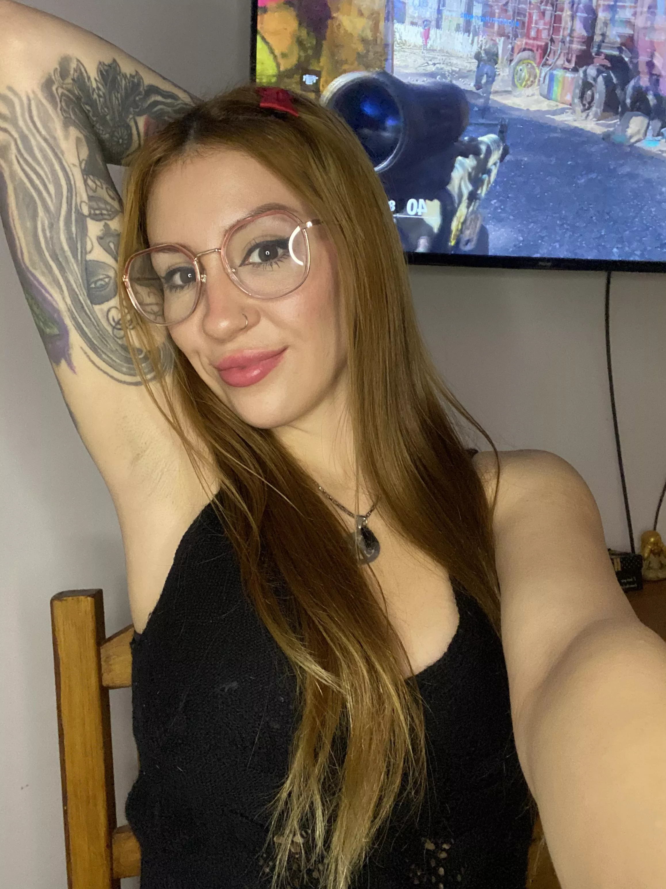 I'm just wondering what do you think of my hot armpit posted by Josephine5335