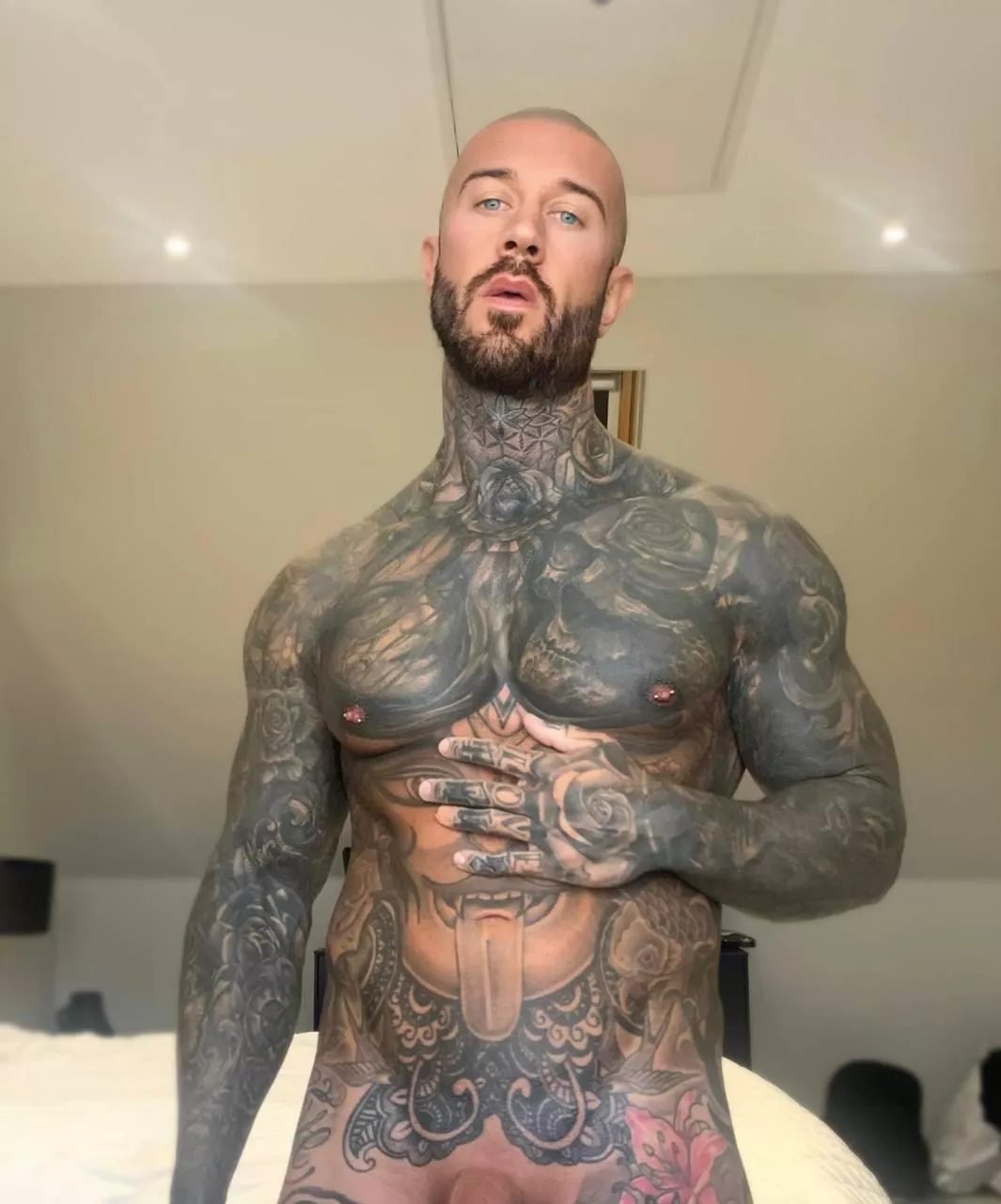 I'm ready for my blowjob.. what are you waiting for ??  posted by Old_Land_2311