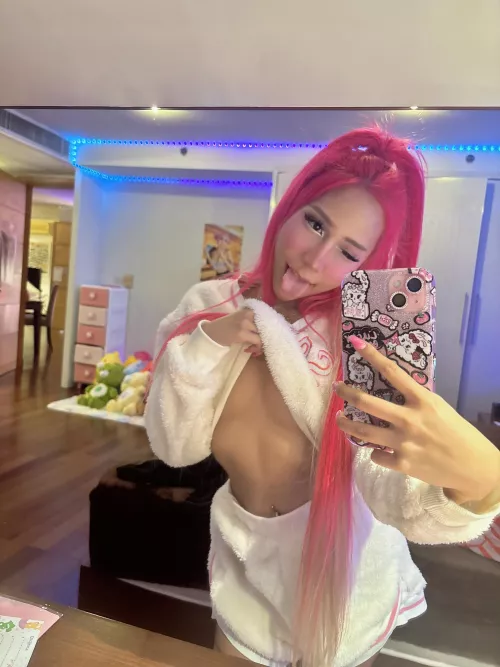 Is 4ft 11 too small for you? by Wiebenor