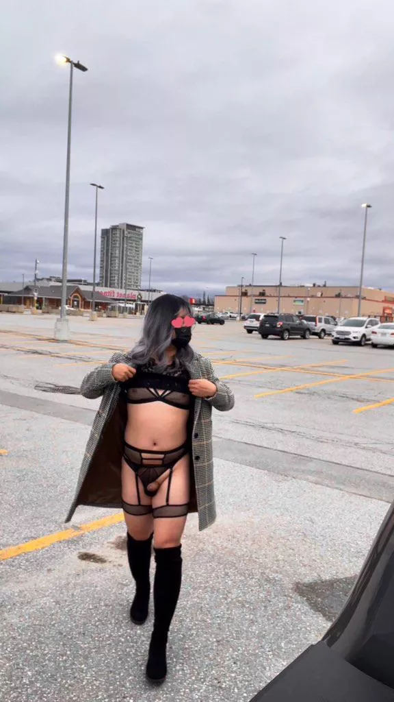 Is anyone else into exhibition? Wanted to find friends🥹 posted by Kugara